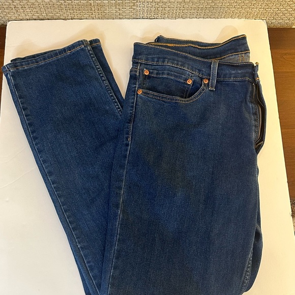 🌟HP🌟Levi’s 511 Slim Fit Medium Blue Denim Jeans 36 x 32 Sustainably Made - Picture 8 of 9